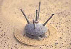 landmine-un1.jpg (5314 bytes)