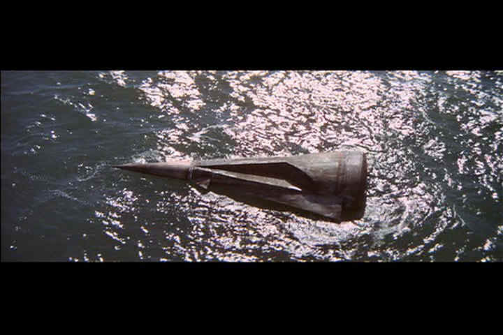 icarusfloating6.jpg (39421 bytes)